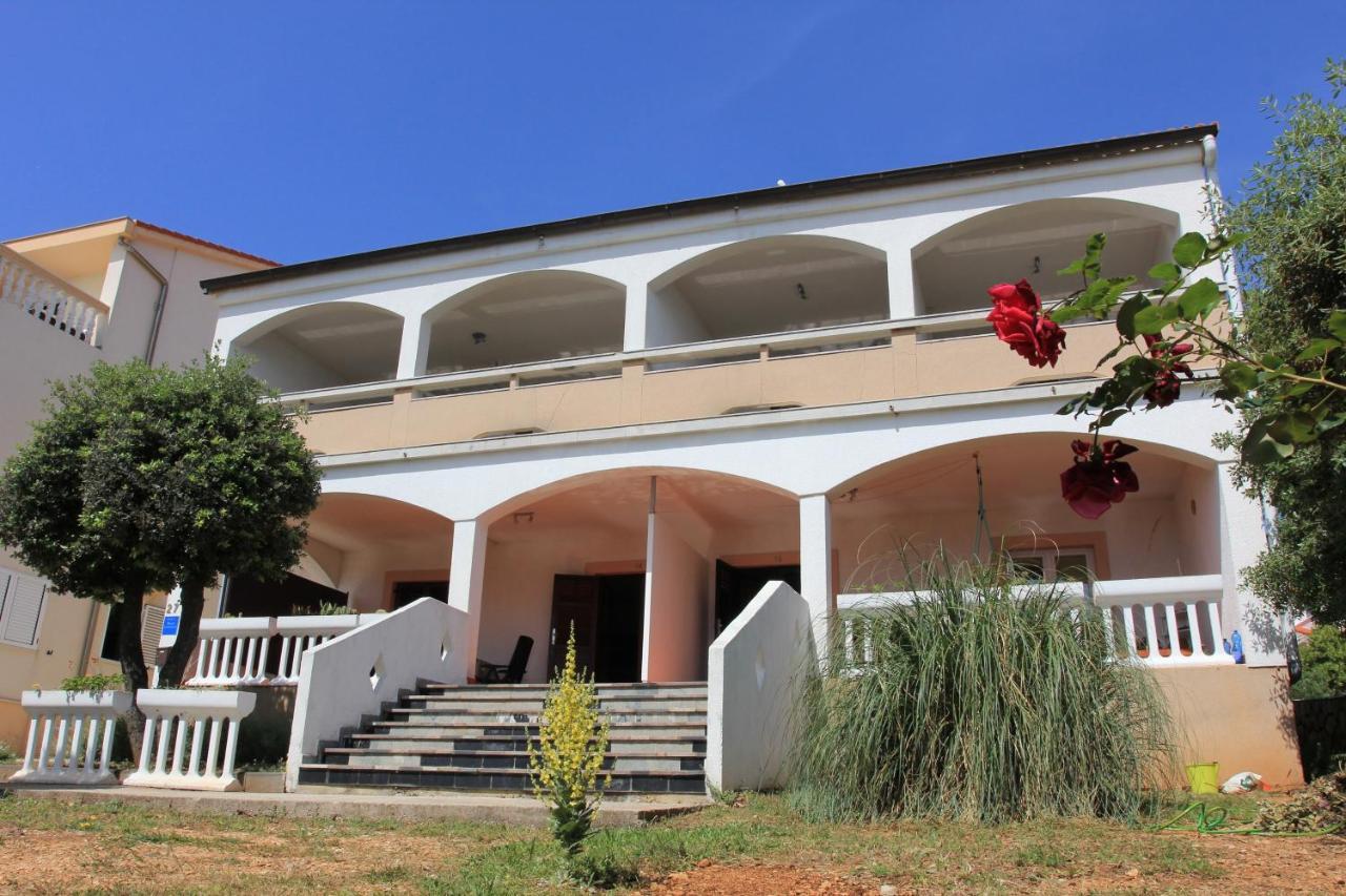 קולאן Apartments By The Sea Mandre, Pag - 8655 מראה חיצוני תמונה