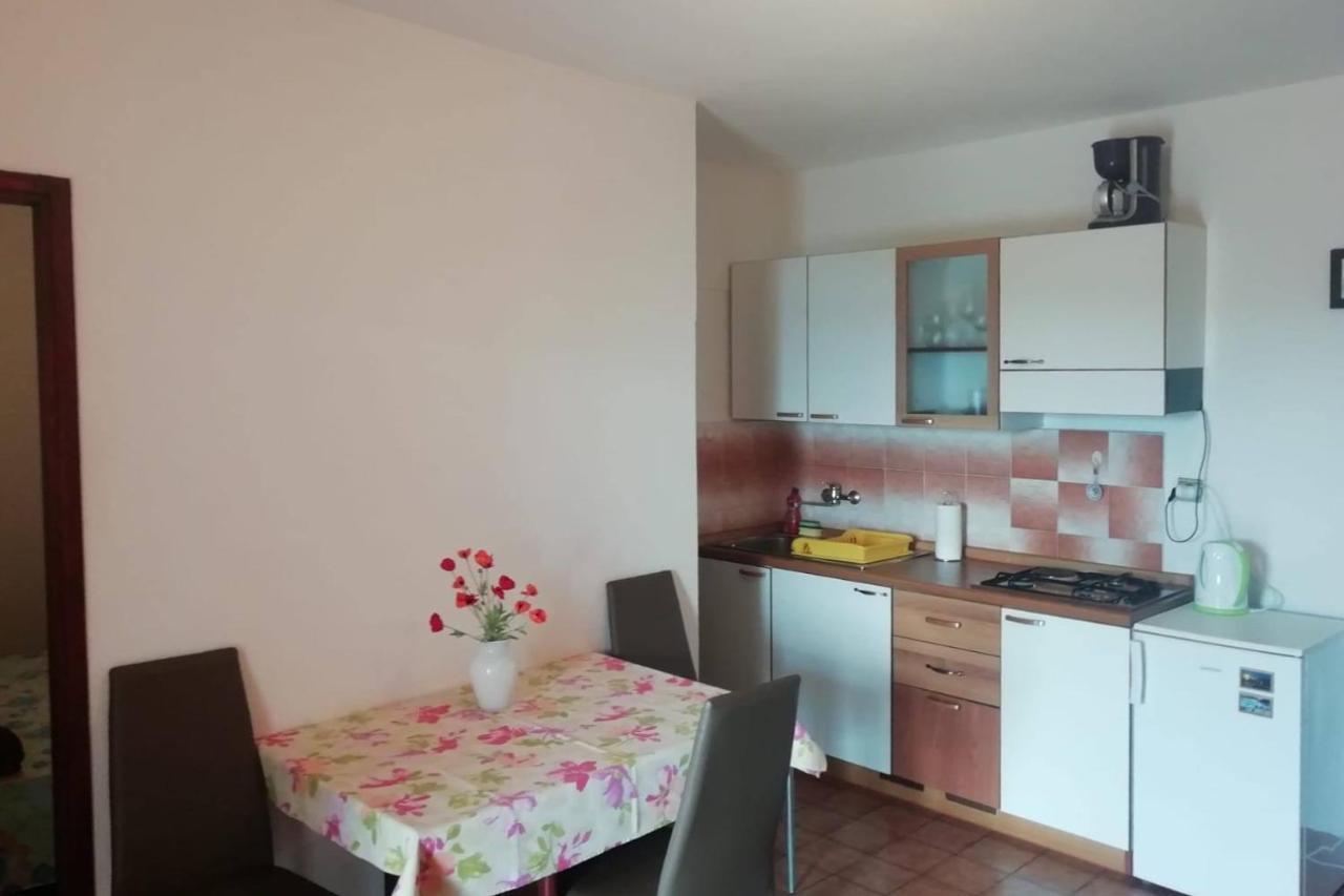 קולאן Apartments By The Sea Mandre, Pag - 8655 מראה חיצוני תמונה